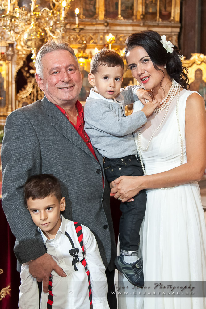 Cununie religioasa Carmen Olteanu si Madalin Voicu fotograf Cezar Tabac
