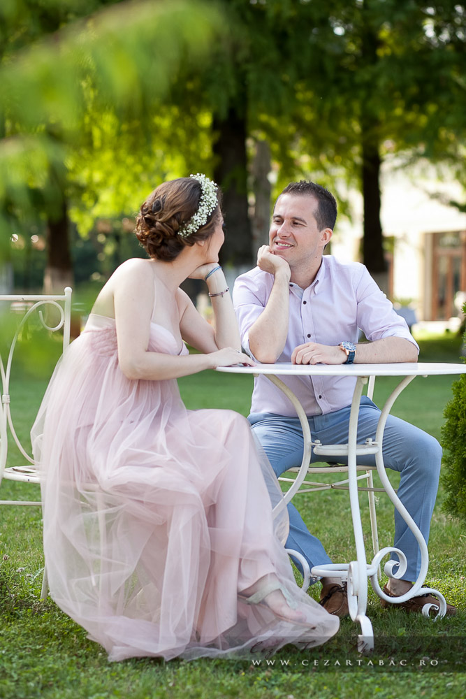 Cununie civila Silvia si Kimi sedinta foto gradina