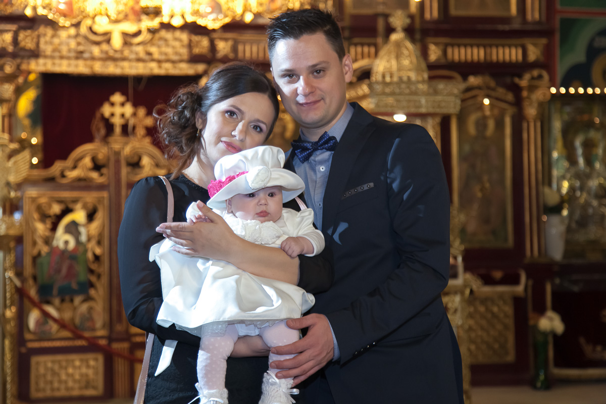 Botez Eva Maria - Cadrul 10 fotograf botez Cezar Tabac Bucuresti