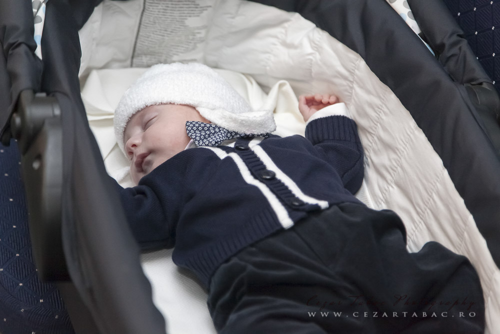 Botez Gemeni Luca Mihai & Vlad Gabriel — Dublă Bucurie în Familie - Cadrul 38 fotograf botez Cezar Tabac Bucuresti