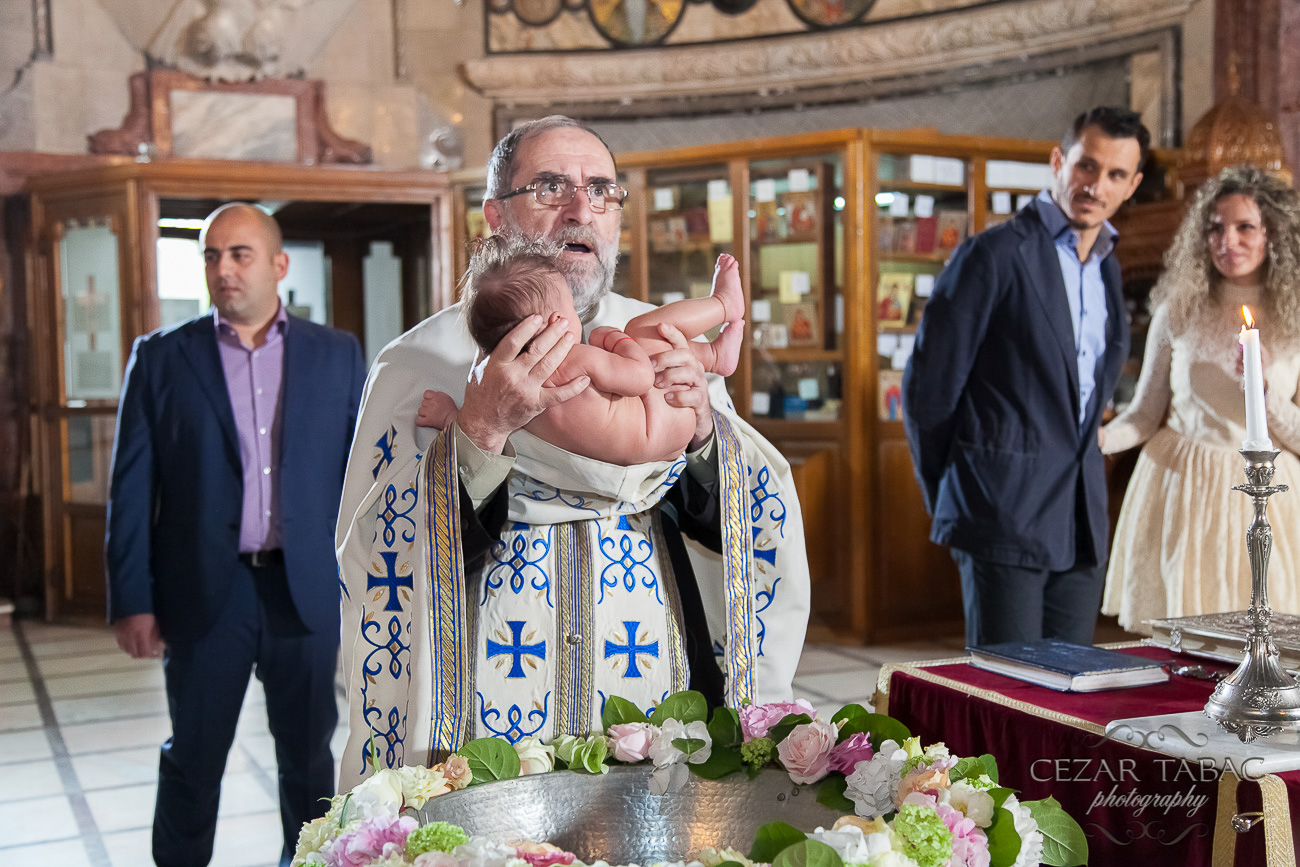 Botez Rebecca Anastasia — De la Pregătiri la Petrecere - Cadrul 17 fotograf botez Cezar Tabac Bucuresti