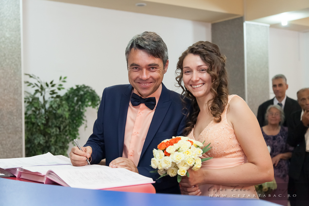 Cununie Civilă Gabriela & Emil — Parcul Cișmigiu, București - Cadrul 1 fotograf cununie civila Cezar Tabac Bucuresti