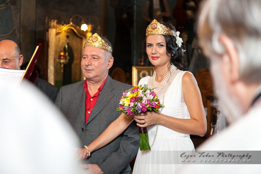 Cununia lui Mădălin Voicu cu Carmen Olteanu - Cadrul 2 fotograf Cezar Tabac București