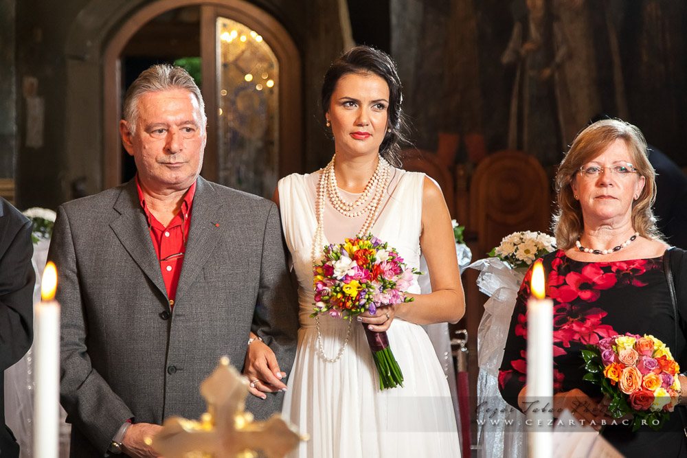 Cununia lui Mădălin Voicu cu Carmen Olteanu - Cadrul 7 fotograf Cezar Tabac București