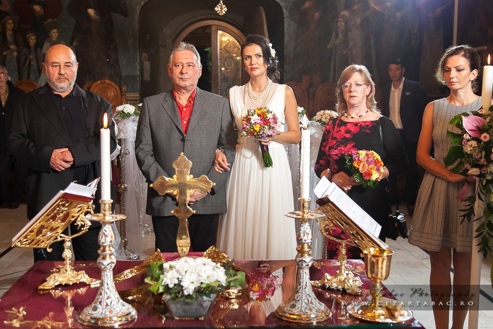 Cununia lui Mădălin Voicu cu Carmen Olteanu - Cadrul 9 fotograf Cezar Tabac București