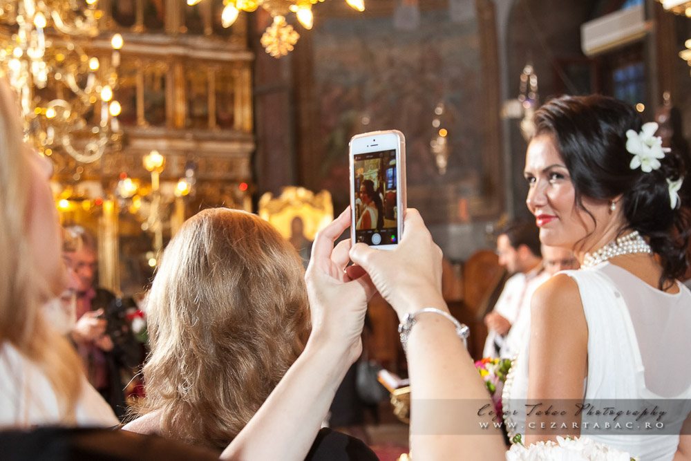 Cununia lui Mădălin Voicu cu Carmen Olteanu - Cadrul 18 fotograf Cezar Tabac București