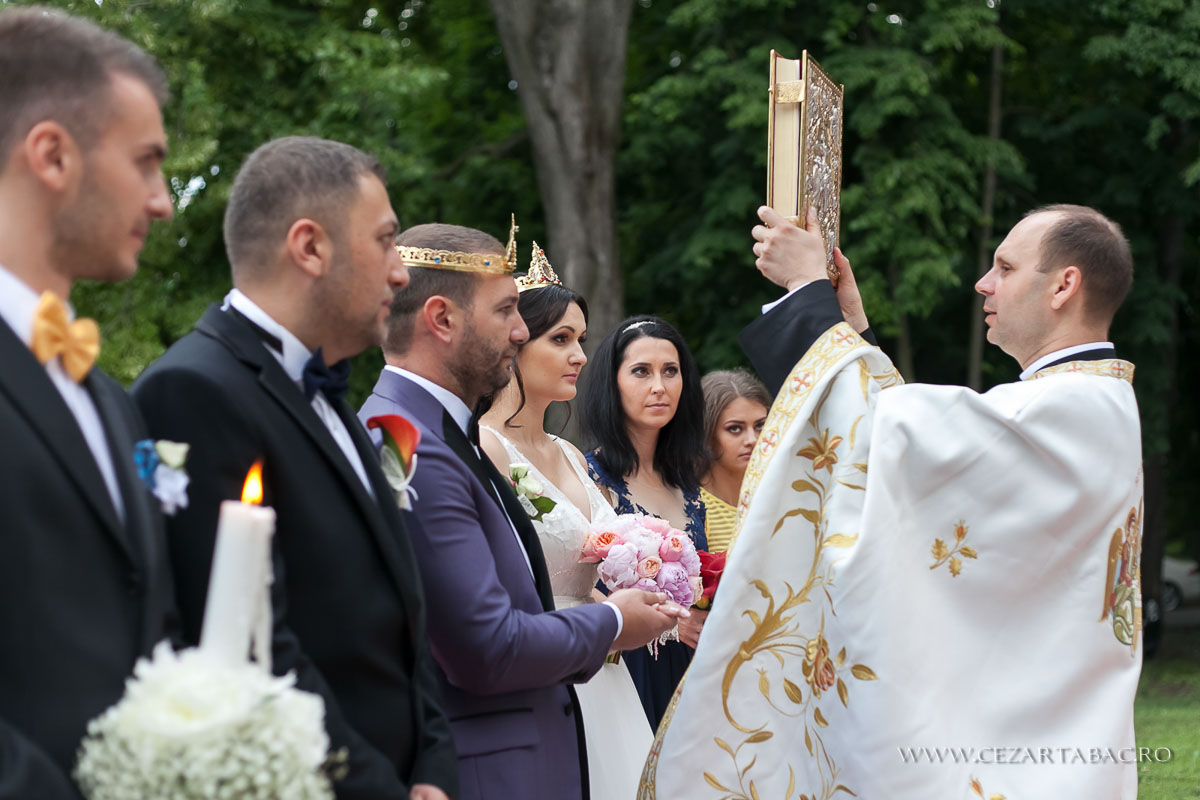 Nuntă Plină de Emoție Cristi & Ana — De la Pregătiri la Petrecere - Cadrul 18 fotograf Cezar Tabac București