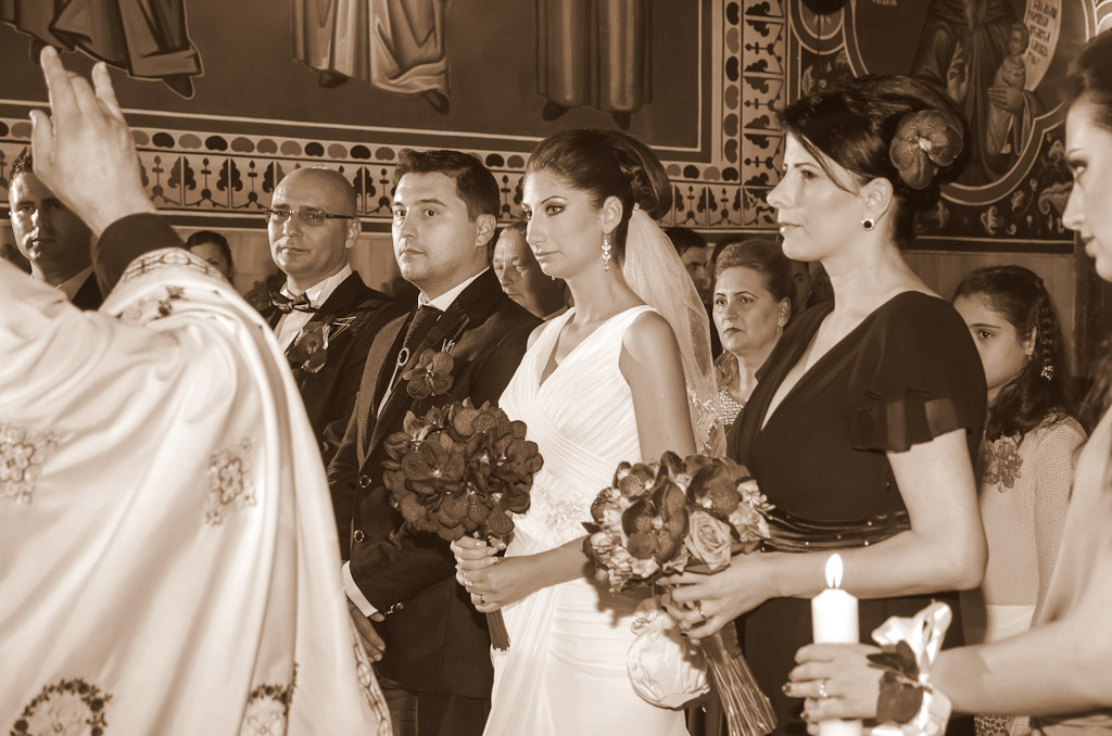 Nuntă Autentică Cristi & Mona — București - Cadrul 7 fotograf Cezar Tabac București