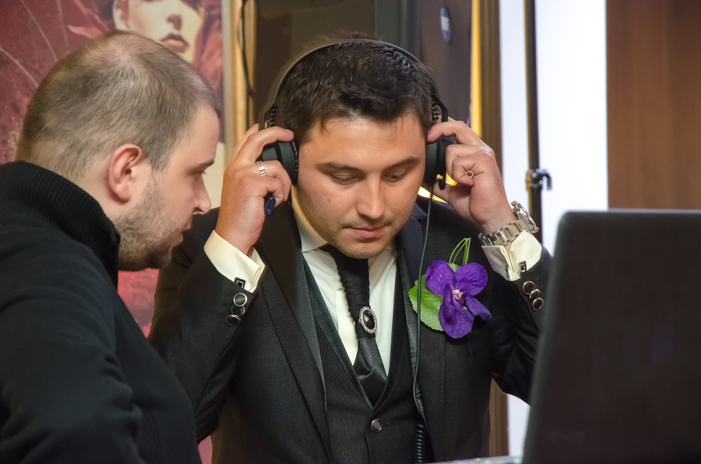 Nuntă Autentică Cristi & Mona — București - Cadrul 18 fotograf Cezar Tabac București