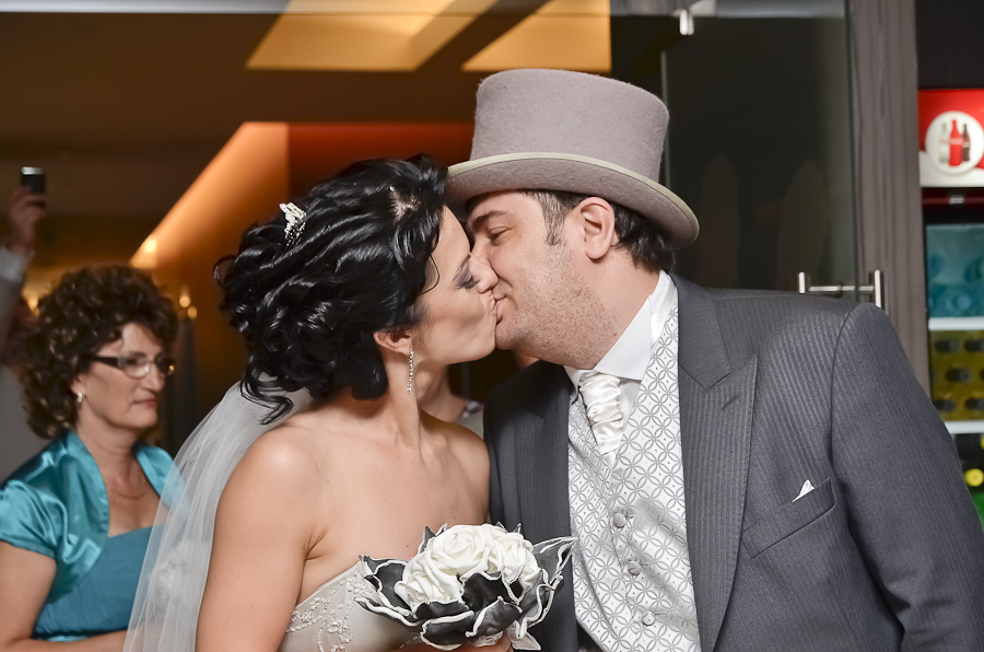 Nuntă Dan & Mirela Butiu — București - Cadrul 2 fotograf nunta Cezar Tabac Bucuresti