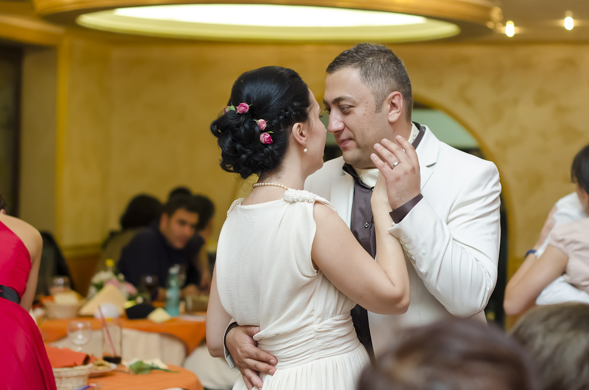 Nuntă Strălucitoare Roxana & Valentin — București - Cadrul 20 fotograf Cezar Tabac București