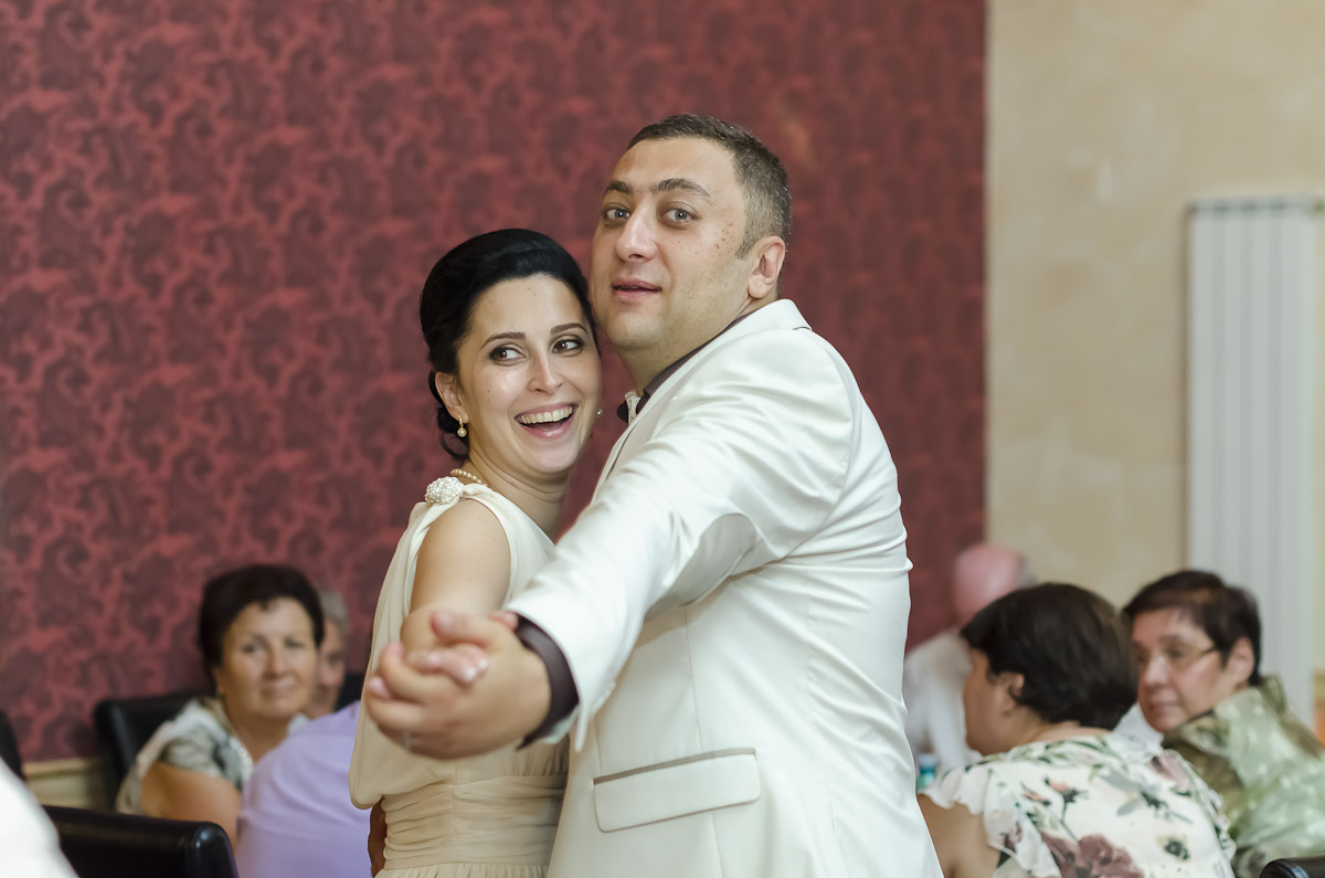 Nuntă Strălucitoare Roxana & Valentin — București - Cadrul 21 fotograf Cezar Tabac București